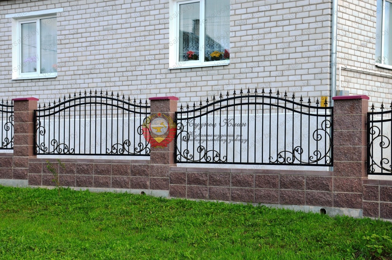 Кованый пики и вензеля