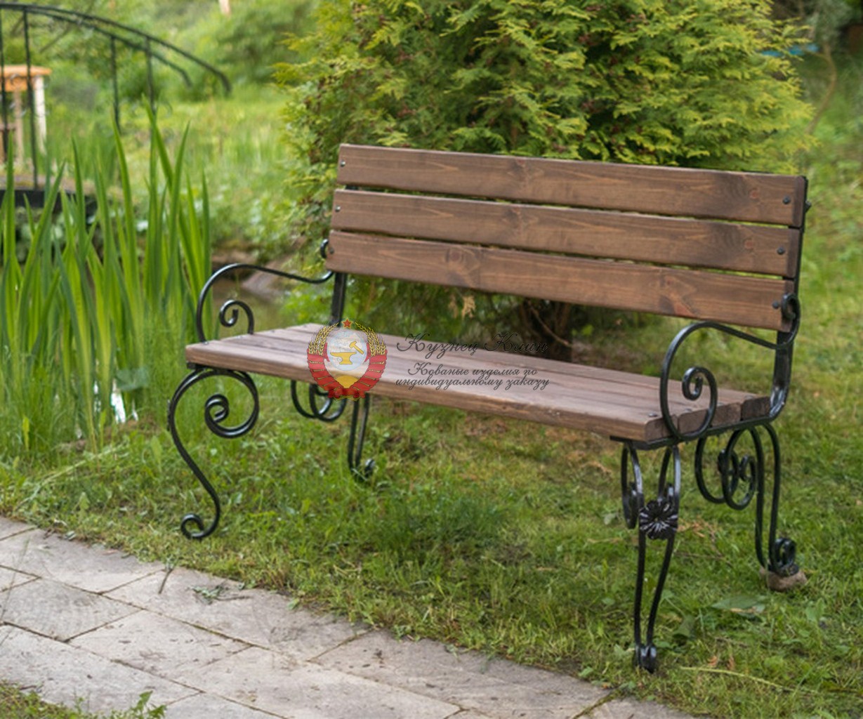 Кованая лавочка садовая простая