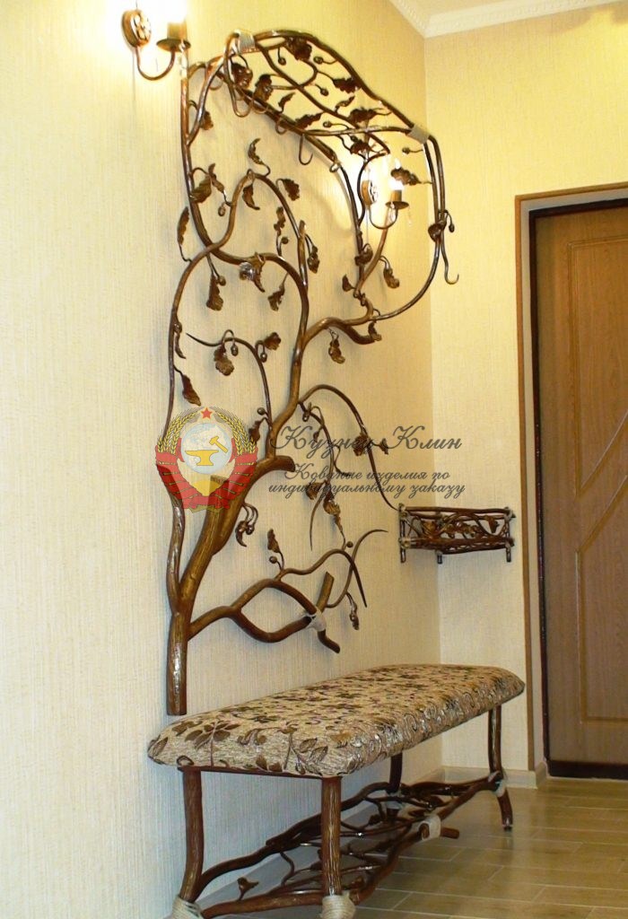 Кованая прихожая в виде дерева