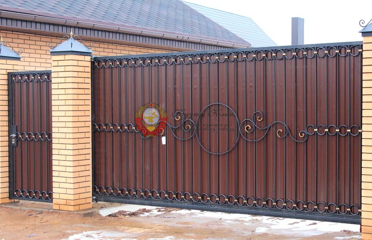 Ворота кованые откатные греческий стиль