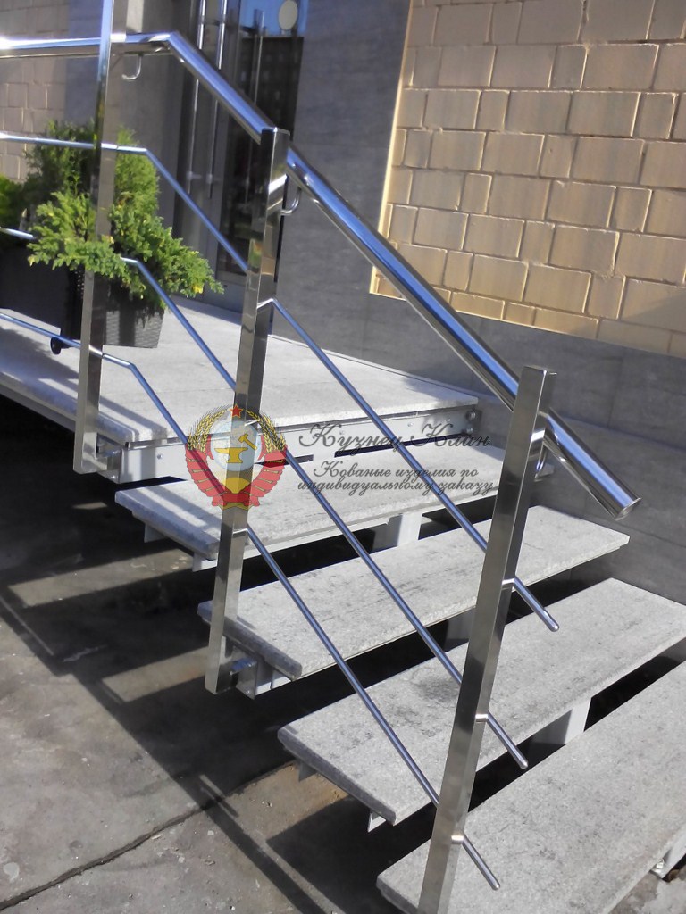 Перила из нержавейки кубик