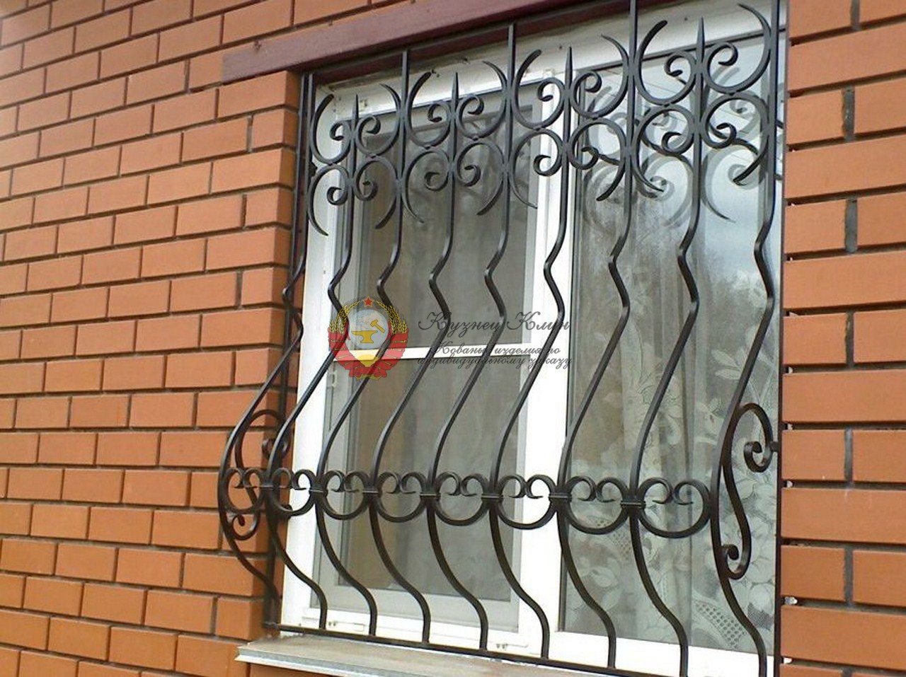 Кованая решетка с дутым рисунком