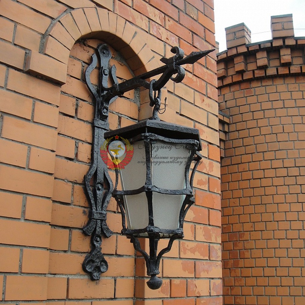 Кованый светильник под старину
