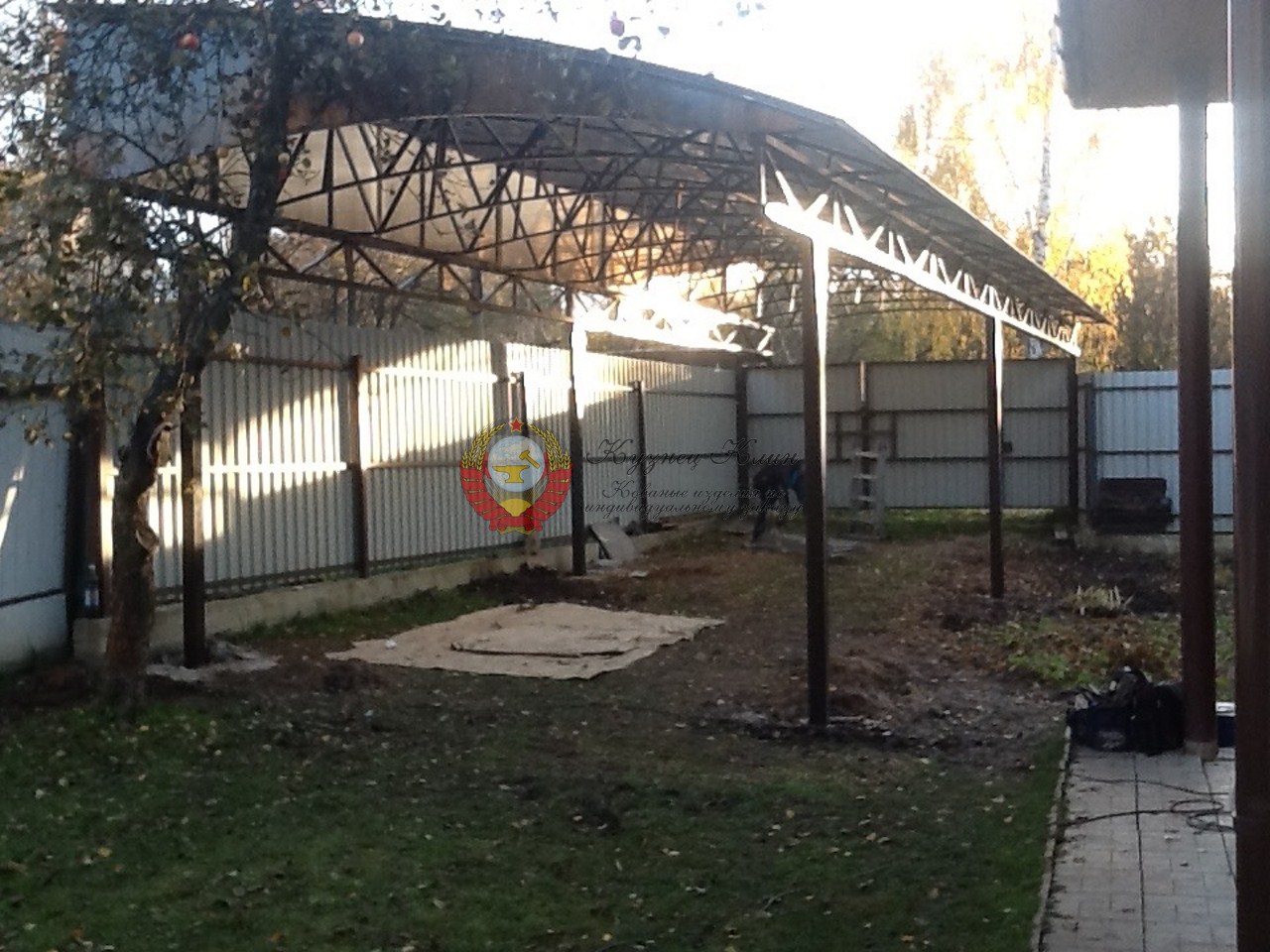 Навес для авто односкатный