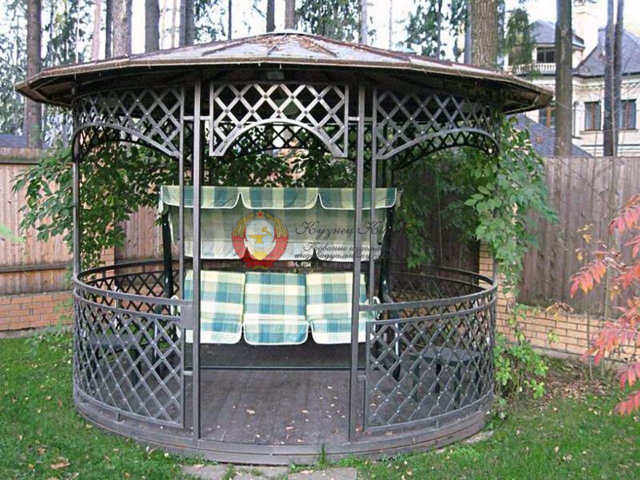 Кованая беседка круглая