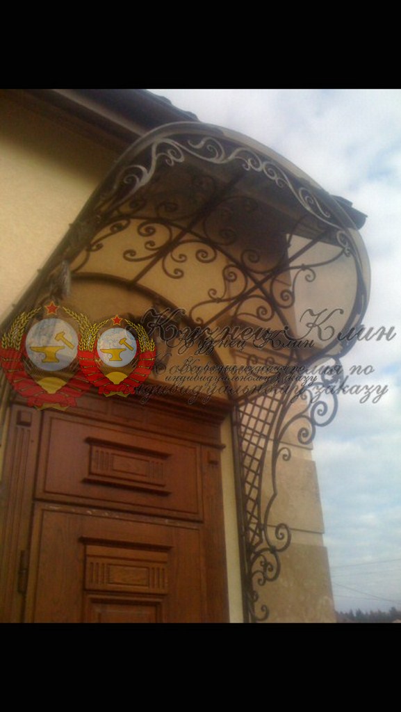 Кованый козырек воздушный