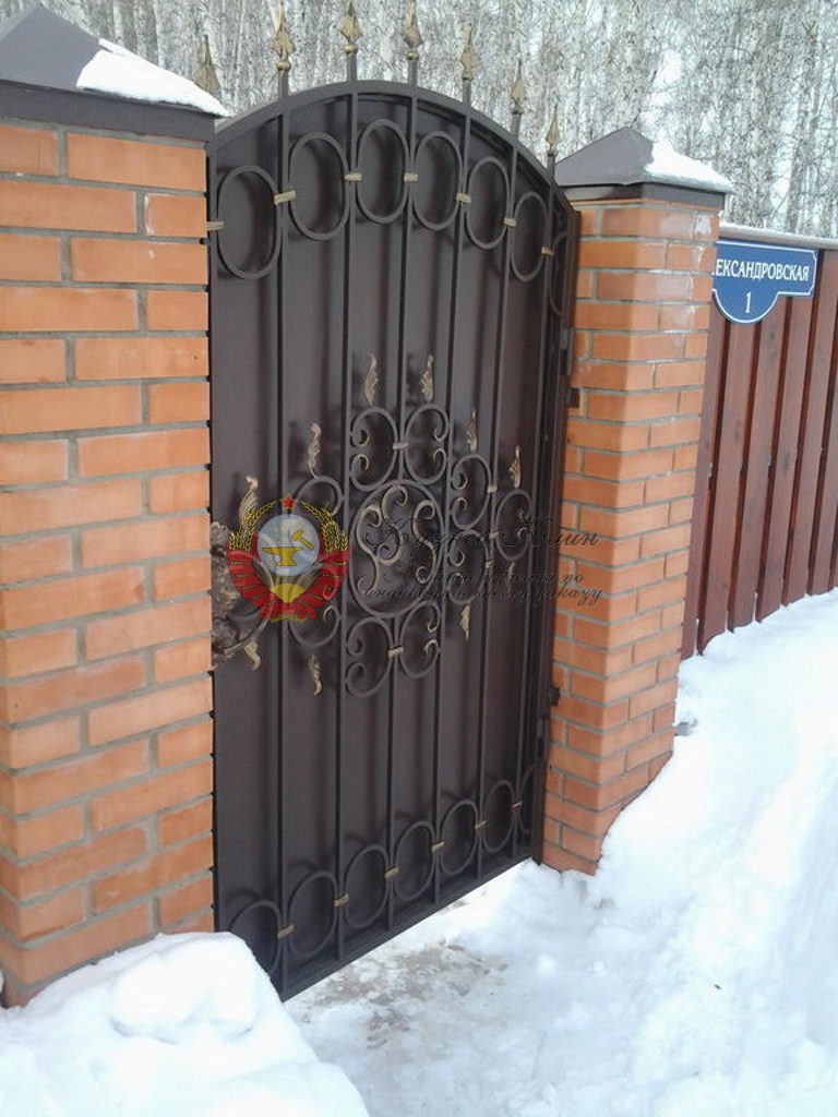 Кованая калитка простая