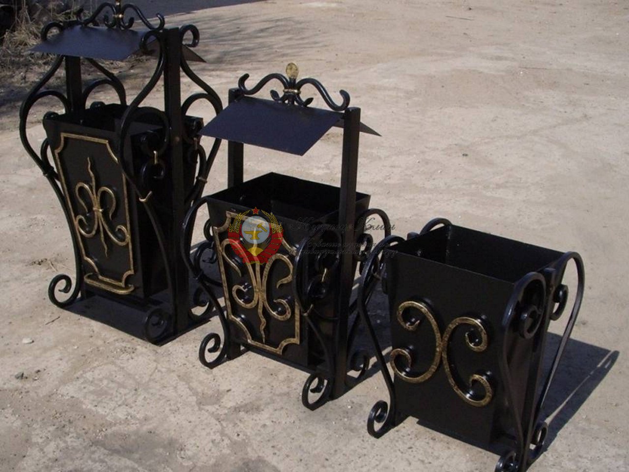 Кованые урны под заказ