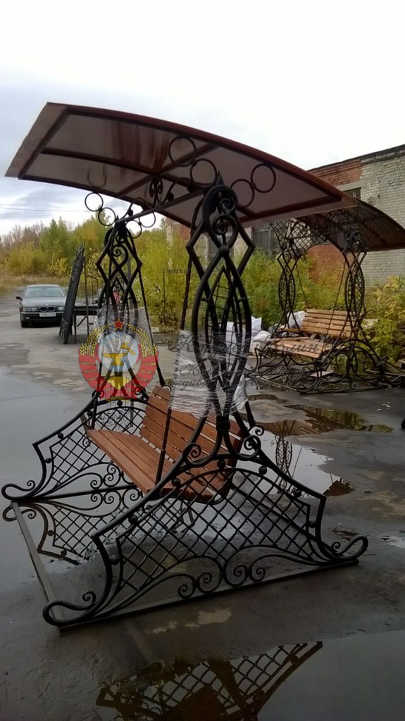 Кованые качели готовим к отгрузке
