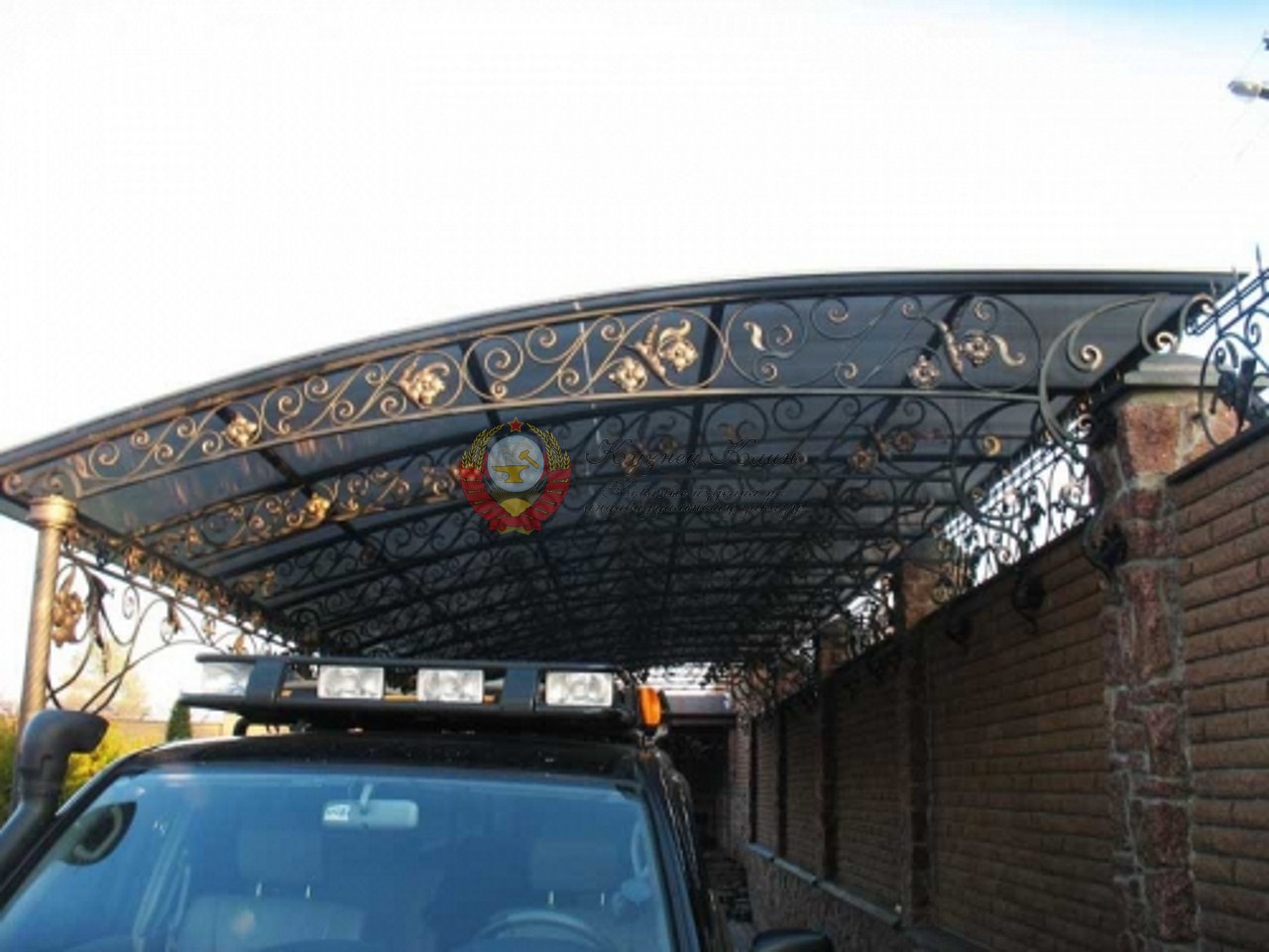 Кованый автонавес капелька