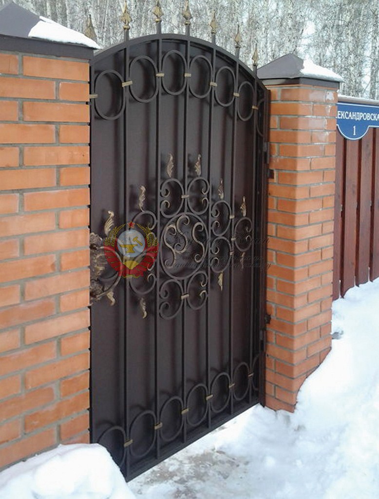 Кованая калитка простая