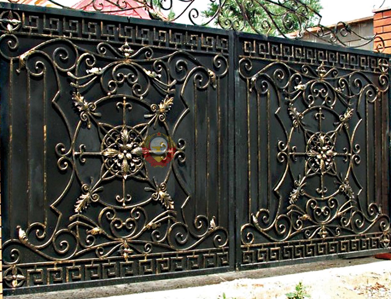 Кованые ворота монтаж 2008 года