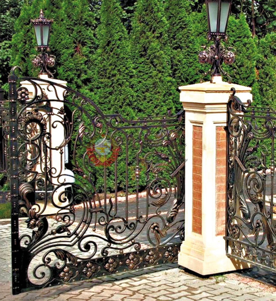 Кованые ворота с автоматикой