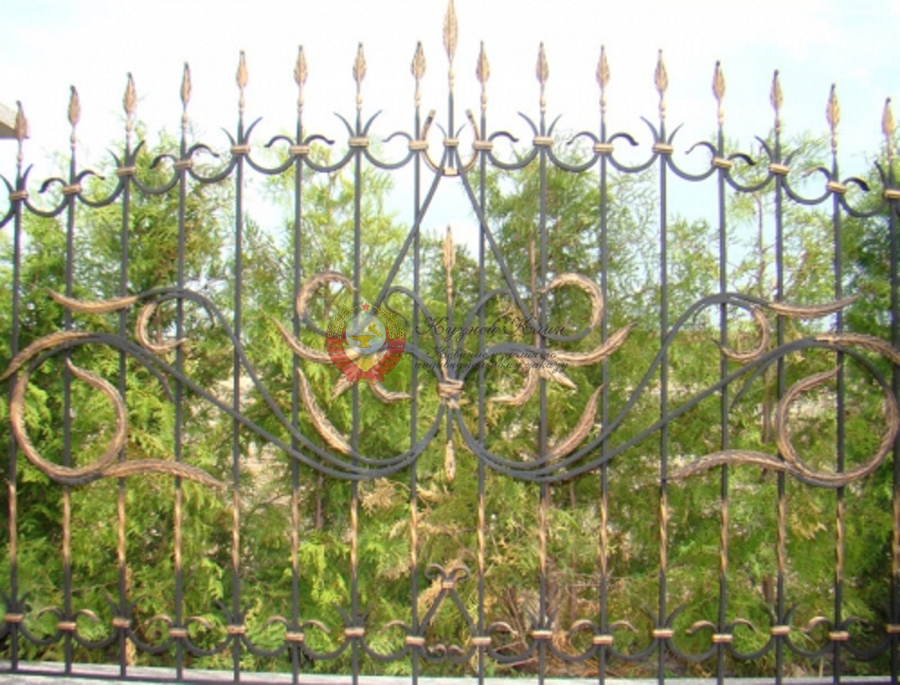 Забор кованый работа художника и кузнеца
