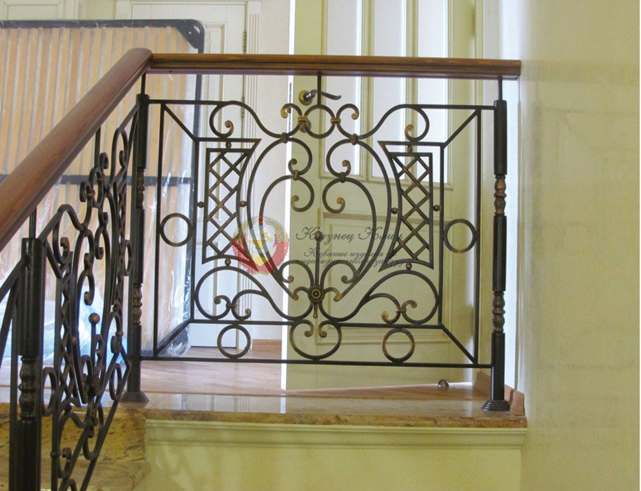 Кованое ограждение второго света лестницы