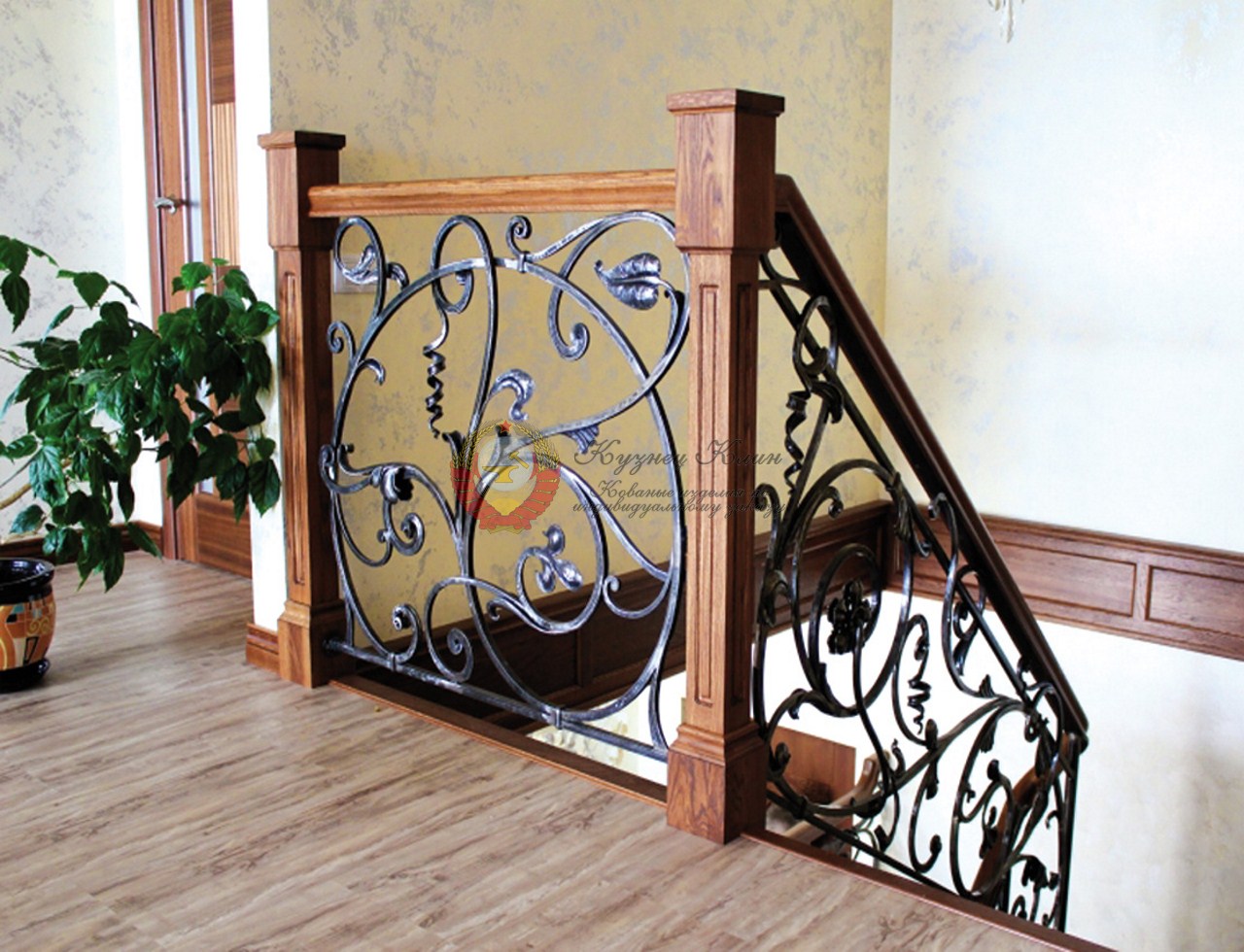 Кованые перила столбы из ясеня