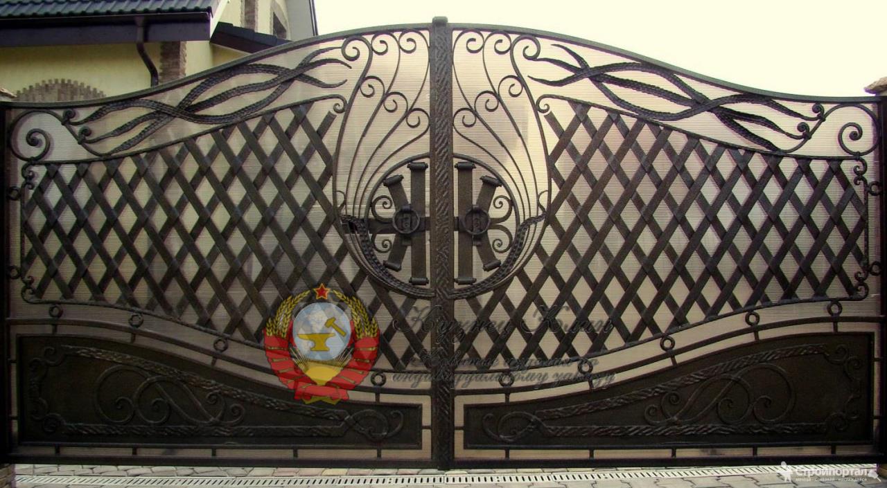 Кованые ворота лесной