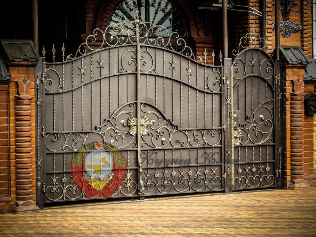 Кованые ворота