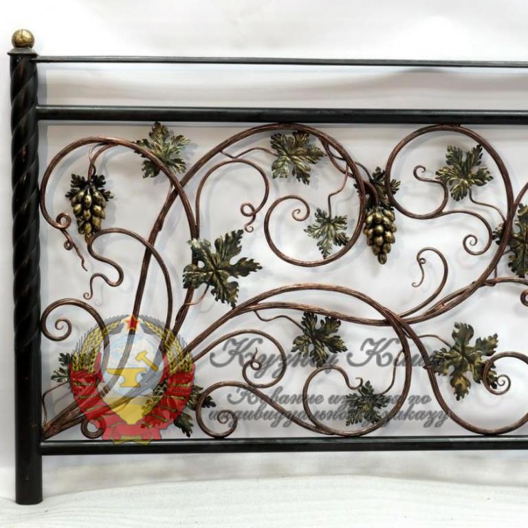 Кованые перила виноград