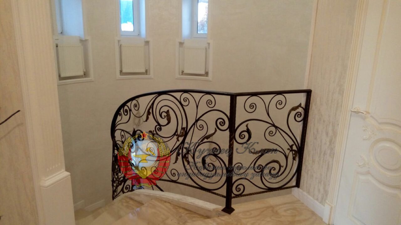 Кованое ограждение полувинт