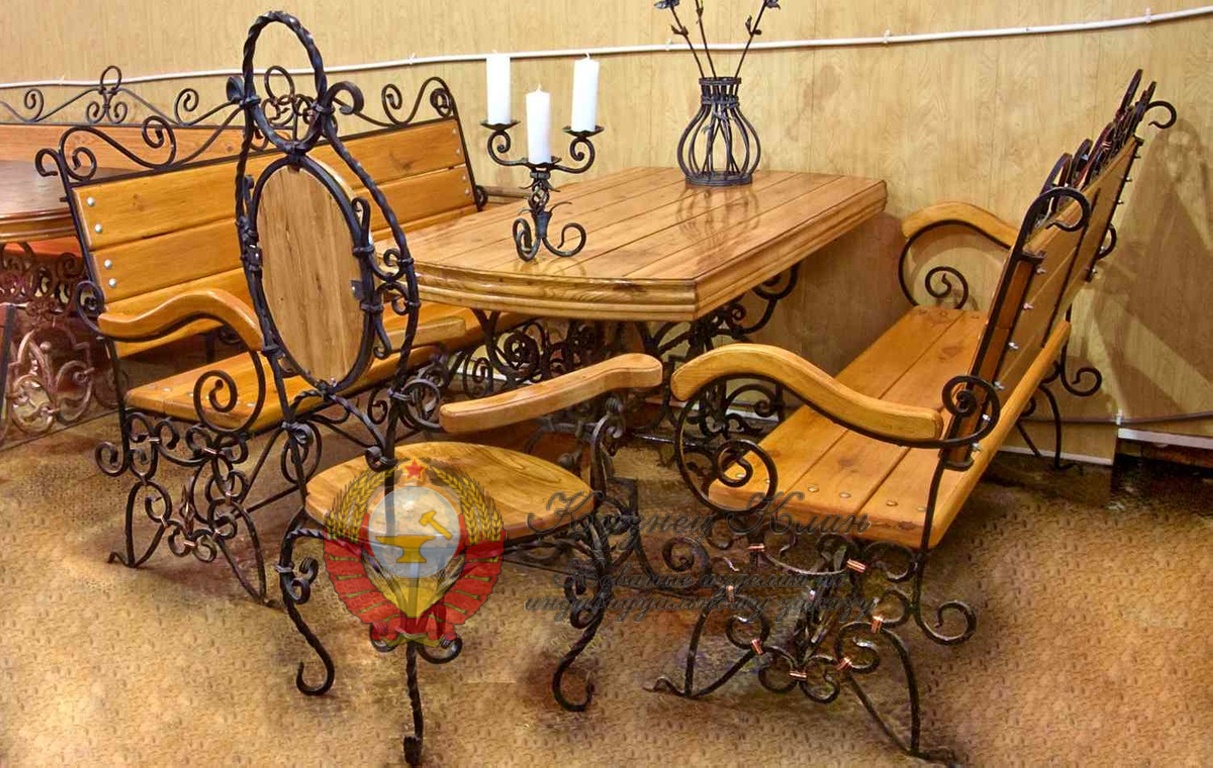 Кованая мебель с дубом