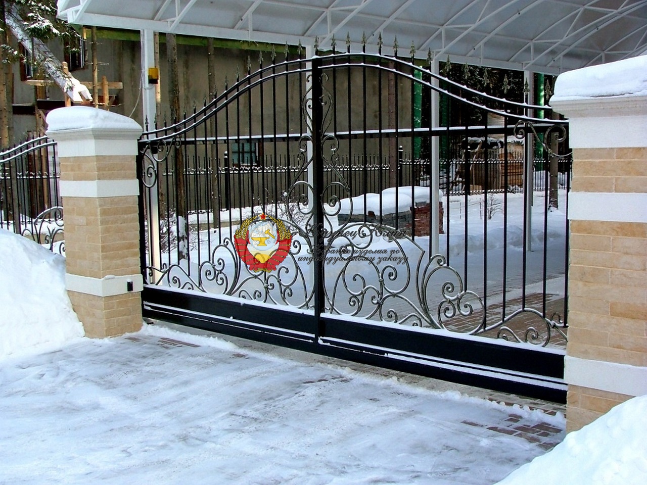 Ворота кованые откатные облегченные