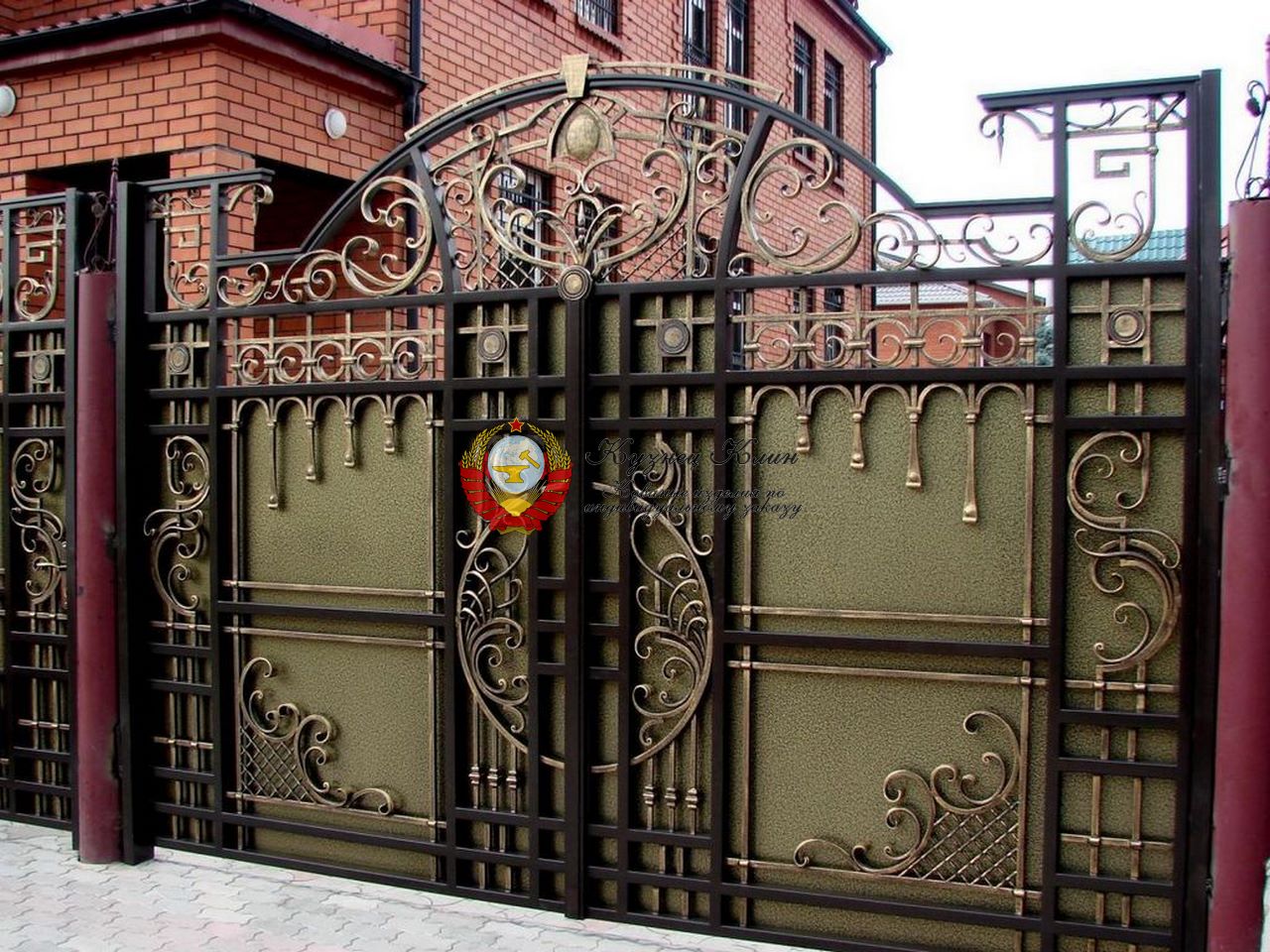 Ворота кованые распашные