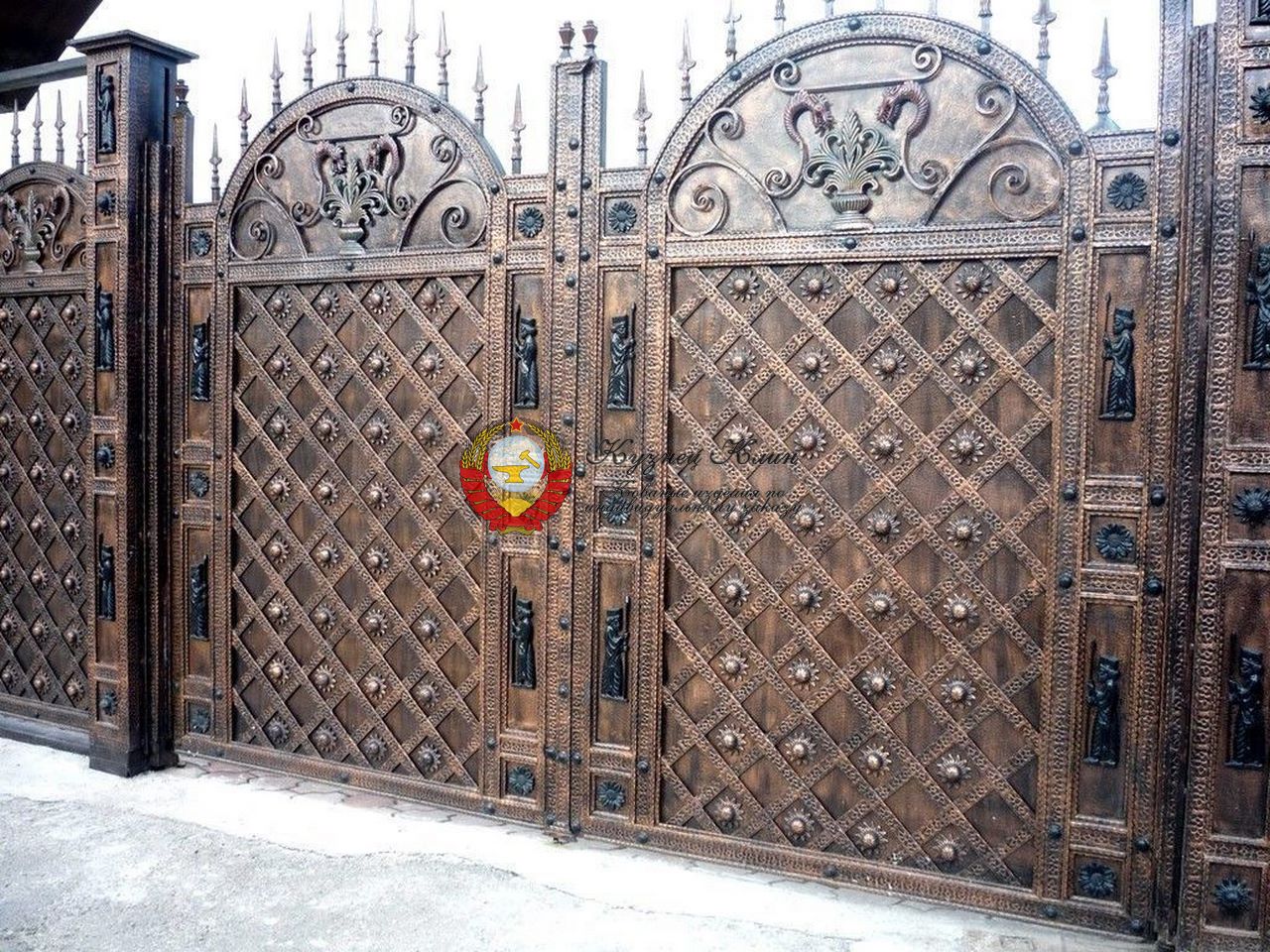 Ковавные ворота  стиль востока