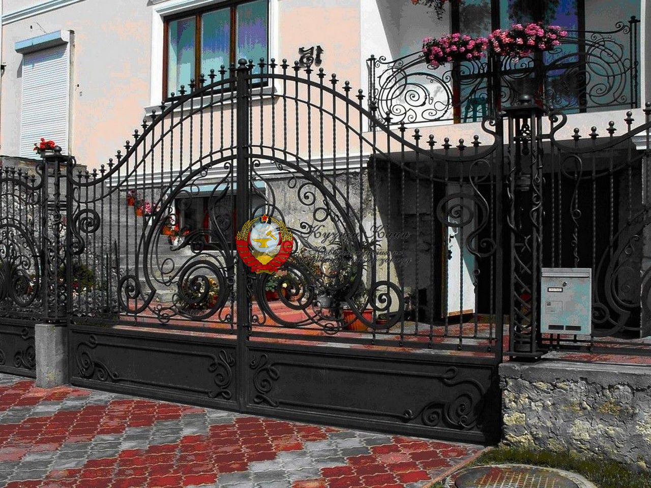 Кованые ворота матовый черный