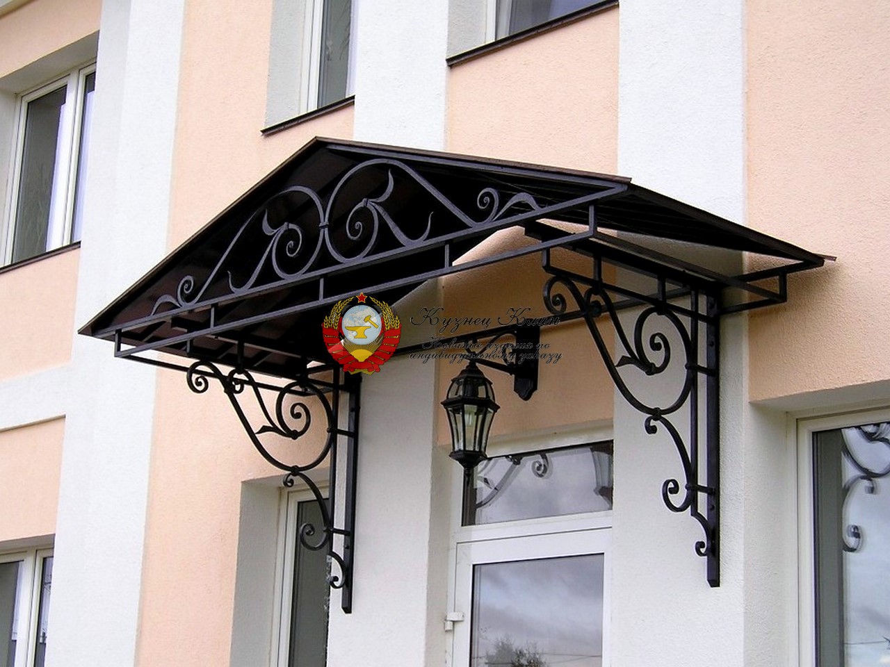 Кованый козырек простой