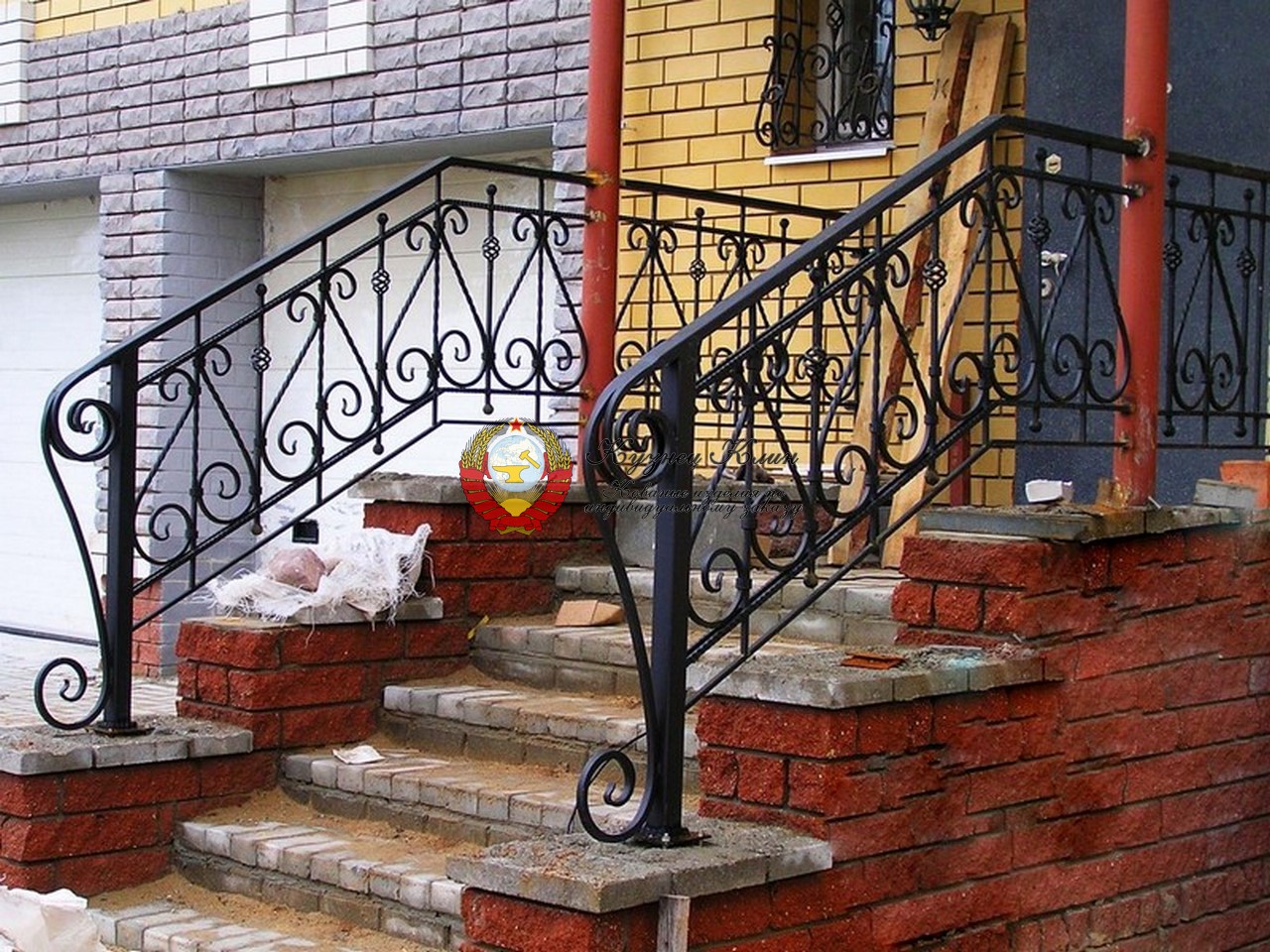 Перила простые с ковкой