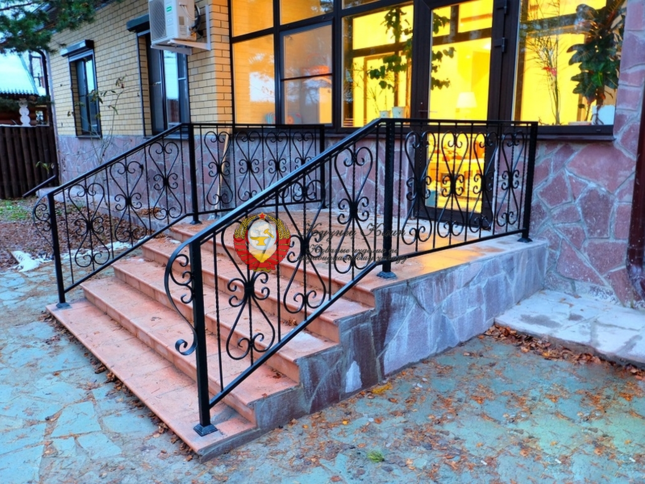 простое ограждение крыльца