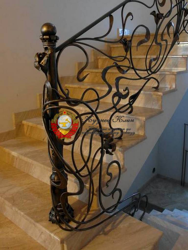 Столб для перил