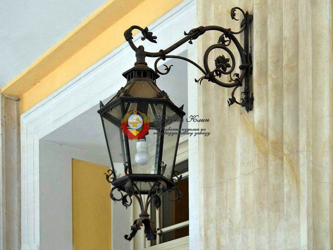 Кованое бра