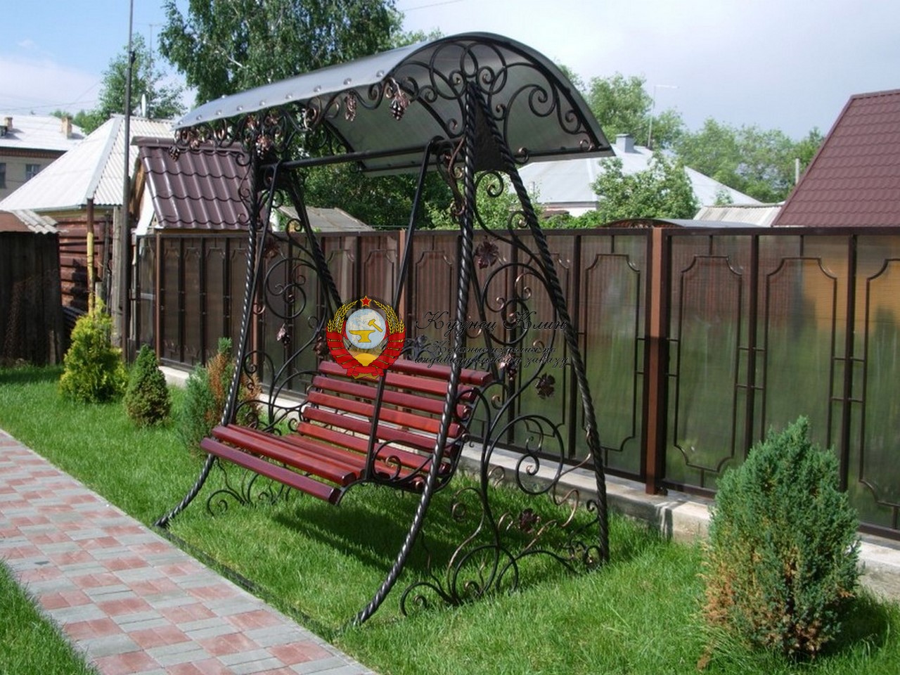 Кованые качели виноград