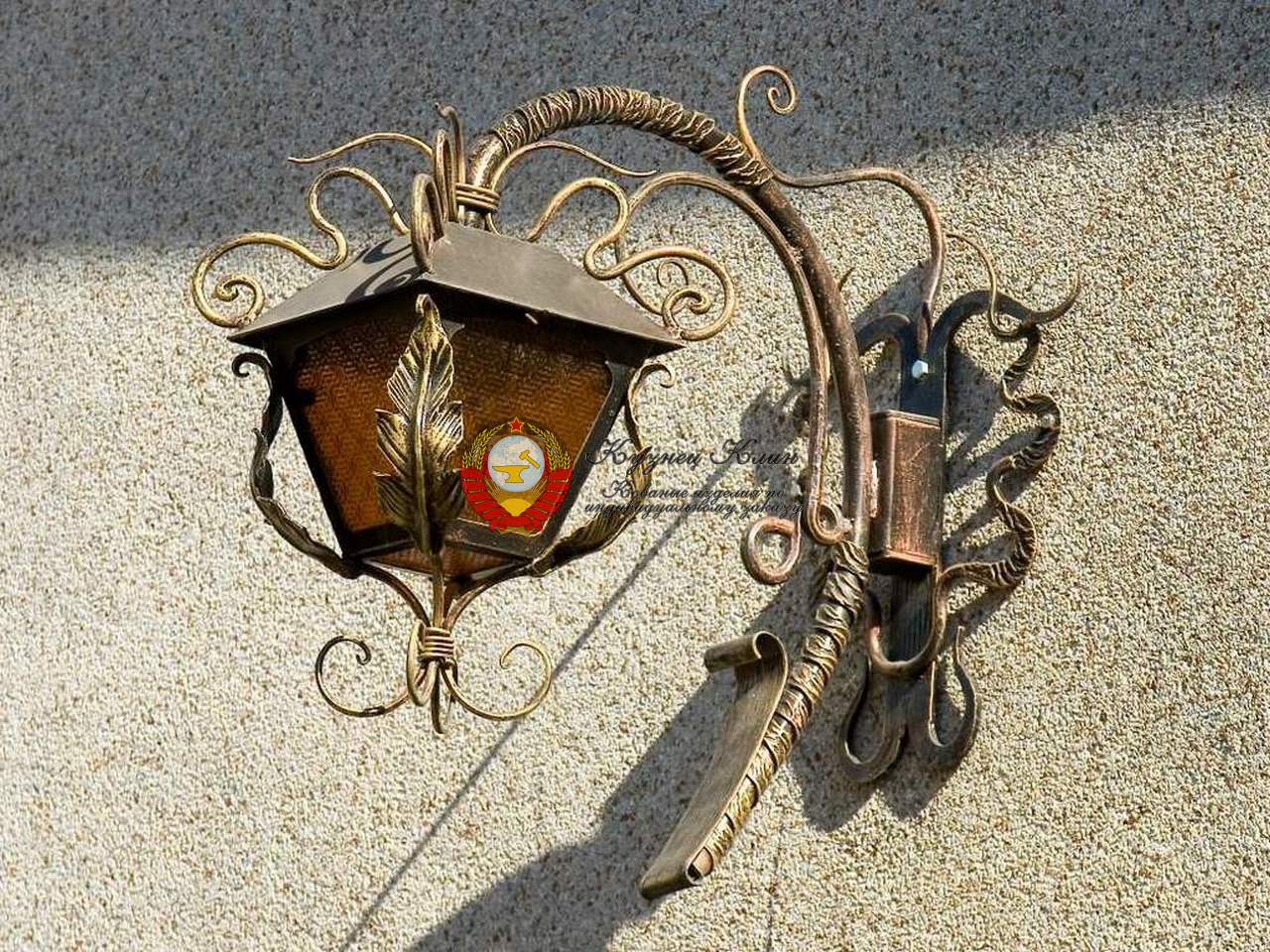 Кованый фонарь уличный