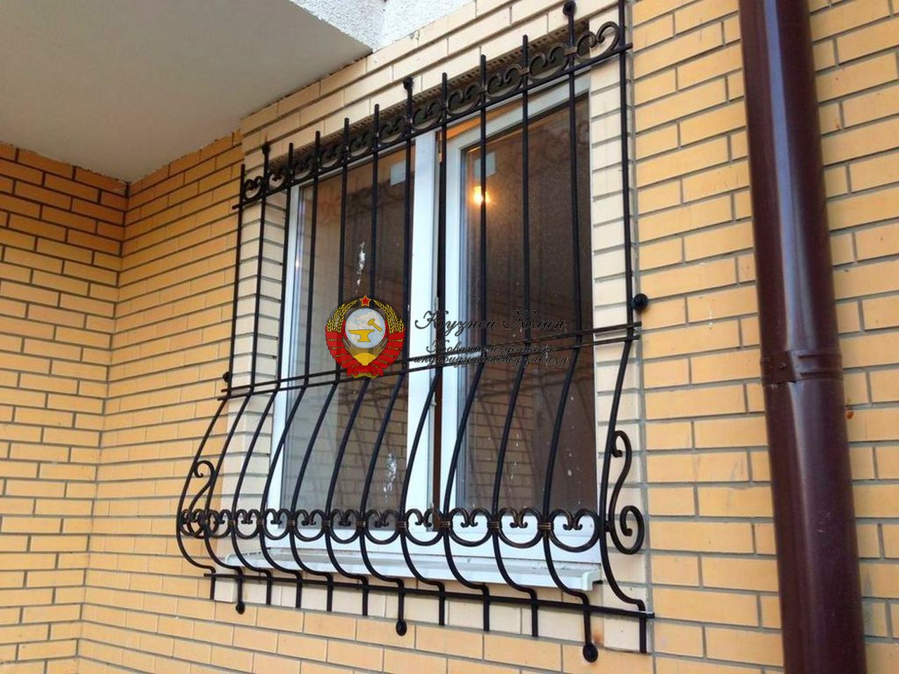 Решетка кованая черная