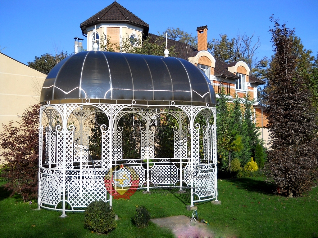 Кованая беседка купол
