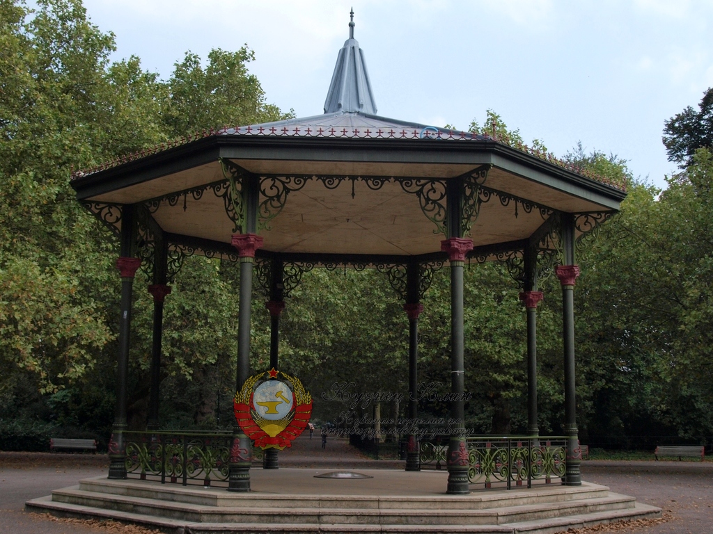 Кованая беседка с пикой
