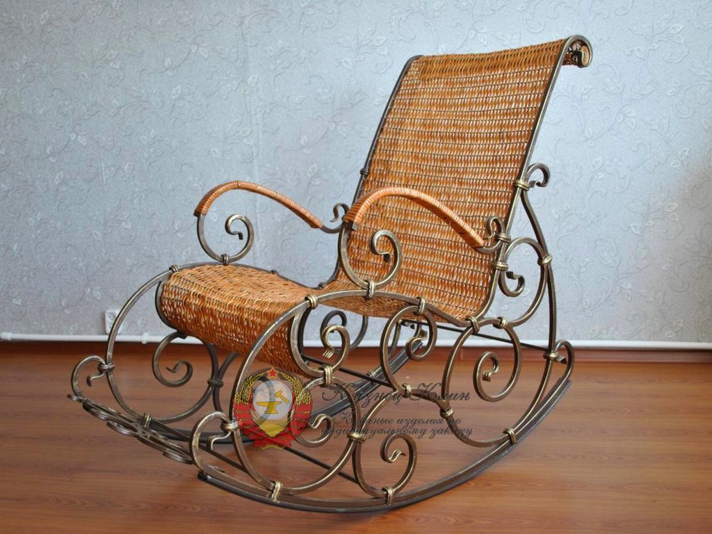Кованая кресло качалка