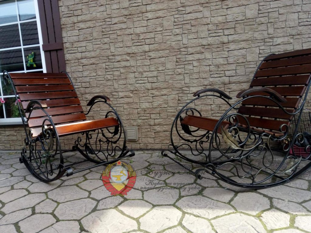 Кованые кресла для сада