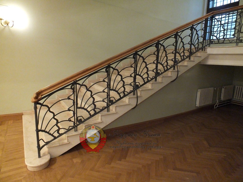 Кованые перила паутинка