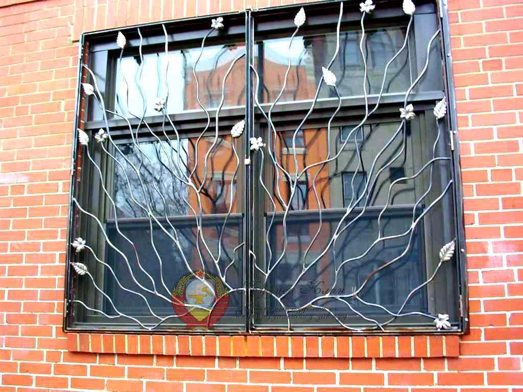 Кованая решетка  живая береза