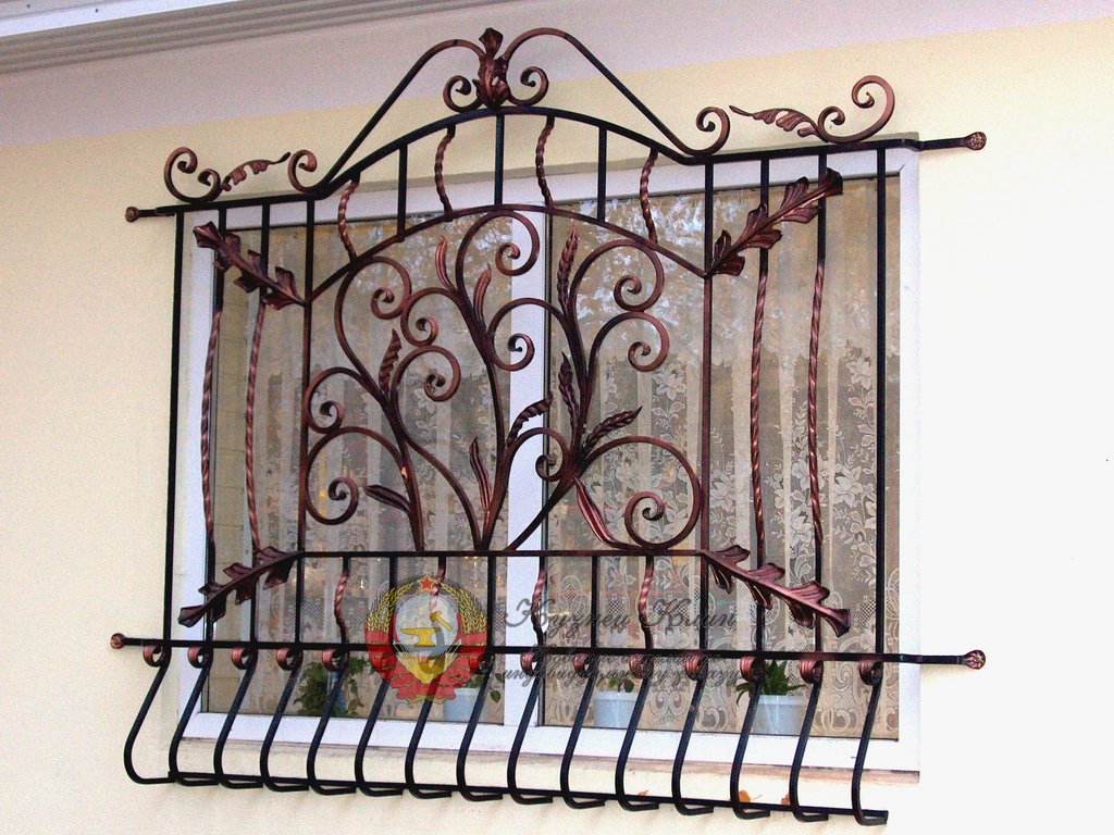 Кованая решетка накладная