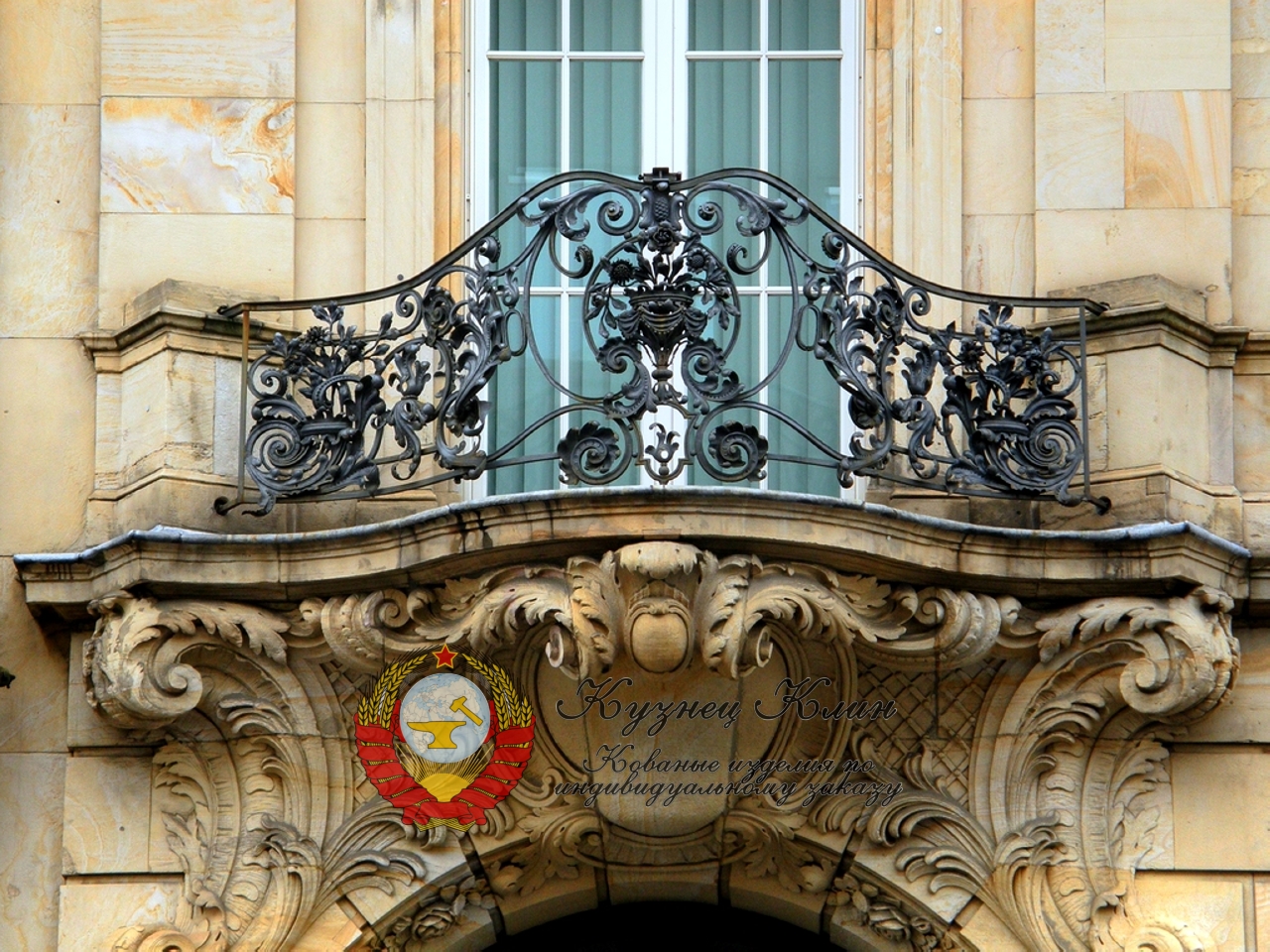 Кованый балкон италия