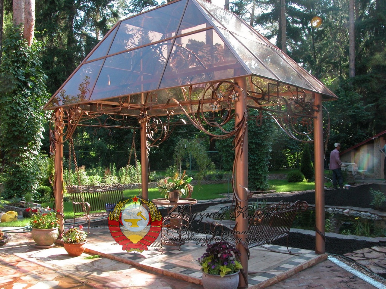 Кованая беседка садовая