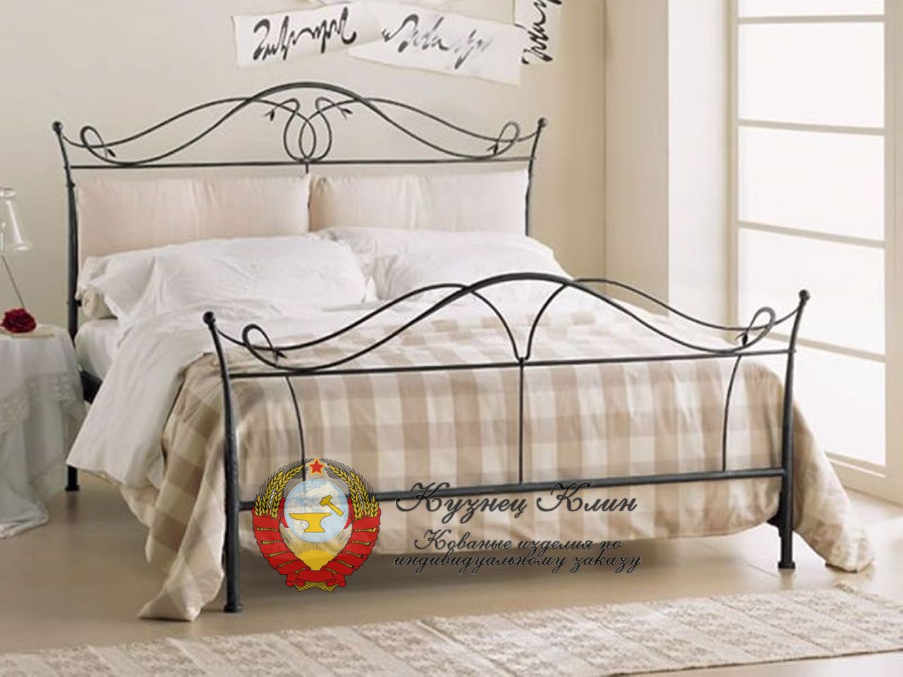 Кованая кровать облегченная
