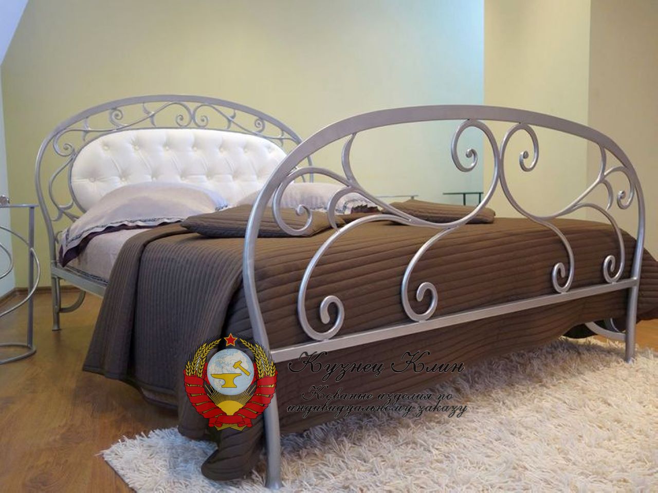 Кованая кровать овал