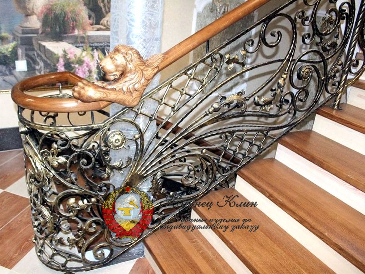 Кованые перила эксклюзив и резными поручнями