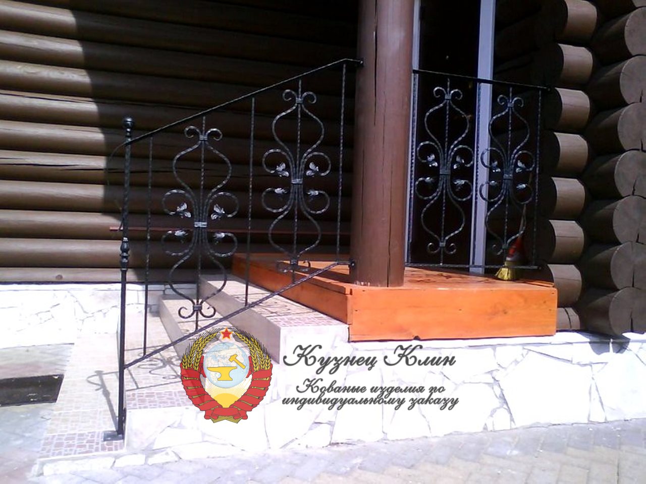 Кованые перила с фактурными балясинами